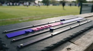 Gezeichnete Zeitleiste eines Fußballspiels mit farbigen Markierungen für Spielphasen